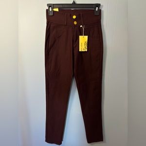 Womens Hot Products Brown High Rise Pants, Size 5-6. Brand new.